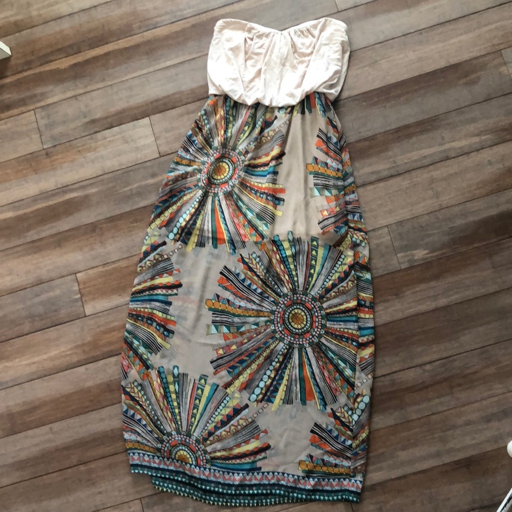 Sleeveless maxi dress